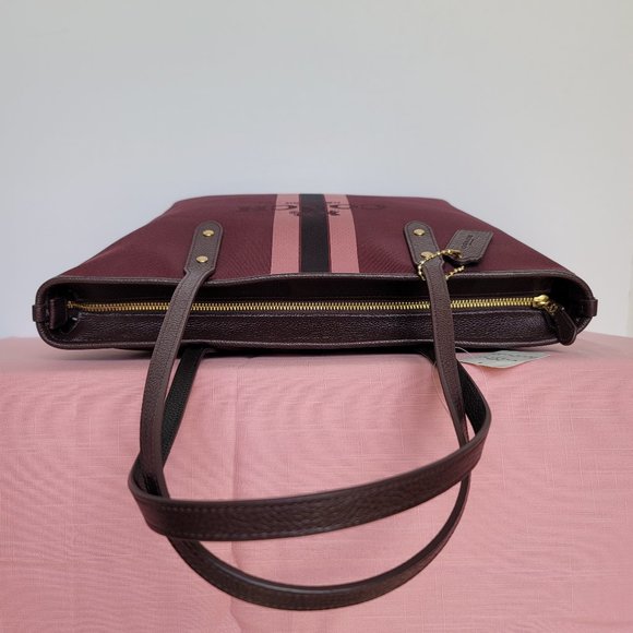 COACH Horse & Carriage Jacquard Fabric City Tote- Oxblood color ⭐ - Picture 7 of 16